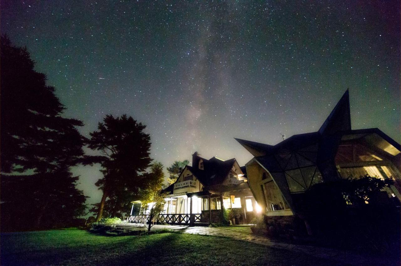 Minamiaso Minami Aso Luna Observatory Auberge Mori No Atelier מראה חיצוני תמונה