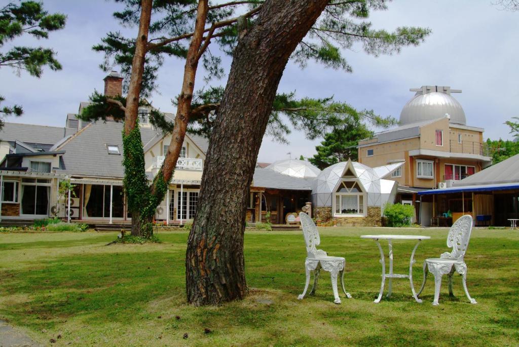 Minamiaso Minami Aso Luna Observatory Auberge Mori No Atelier מראה חיצוני תמונה